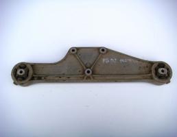 Кронштейн редуктора для AUDI A8 (D2) 1994-2003  запчасти бу