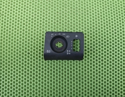 Накладка на панель приборов для MERCEDES-BENZ W202 1993-2000  запчасти бу