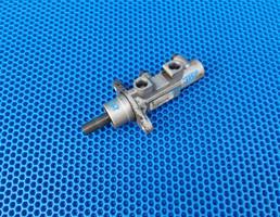 Цилиндр тормозной главный для JEEP GRAND CHEROKEE (WJ) 1999-2004  запчасти бу