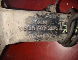 Кулак передний правый для AUDI A6 (C5) 1997-2004  запчасти бу