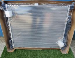 Радиатор охлаждения для JEEP GRAND CHEROKEE (WK2) 2010-  запчасти бу