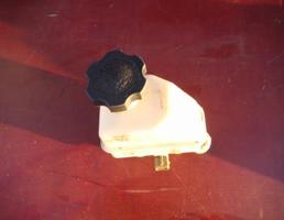 Бачок главного тормозного цилиндра для HYUNDAI ELANTRA (XD) 2000-2005  запчасти бу