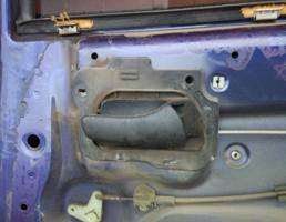 Ручка двери внутренняя задняя правая для OPEL VECTRA B 1996-2001  запчасти бу