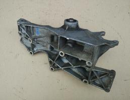 Кронштейн генератора для VOLKSWAGEN PASSAT (B5) 2000-2005  запчасти бу