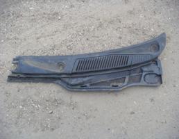 Накладка стеклоочистителя (жабо) для RENAULT MEGAN 1996-1999  запчасти бу