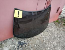 Стекло заднее для NISSAN PRIMERA (P10) 1990-1996  запчасти бу