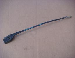 Поводок стеклоочистителя передний левый для AUDI 100 (44) 1983-1991  запчасти бу