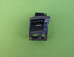 Дефлектор воздушный для MERCEDES-BENZ W210 1995-2000  запчасти бу