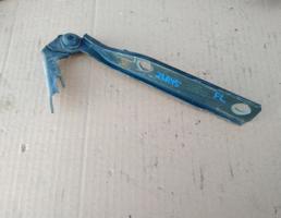 Петля капота левая для AUDI 100 (45) 1991-1994  запчасти бу