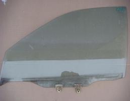Стекло двери передней левой для NISSAN CEFIRO (A32) 1994-1999  запчасти бу