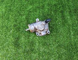 Корпус термостата для JEEP GRAND CHEROKEE (WJ) 1999-2004  запчасти бу