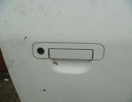 Ручка двери наружная передняя правая для AUDI 100 (45) 1991-1994  запчасти бу