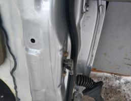 Ограничитель открывания двери для MITSUBISHI LANCER (CS) 2003-2008  запчасти бу