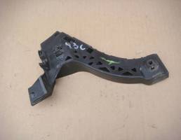 Кронштейн переднего бампера правый для MAZDA 3 (BK) 2003-2009  запчасти бу