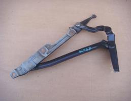 Петля двери (крышки) багажника левая для AUDI A8 (D2) 1994-2003  запчасти бу