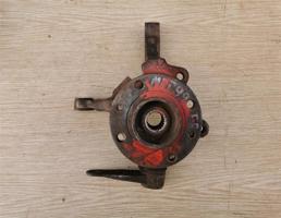 Кулак передний правый для RENAULT MEGAN 1996-1999  запчасти бу