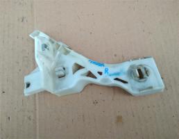 Кронштейн переднего бампера правый для MAZDA 3 (BK) 2003-2009  запчасти бу