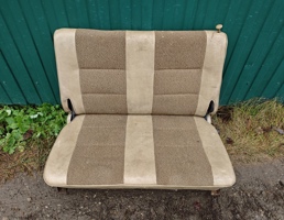 Сиденье заднее для MITSUBISHI PAJERO 1982-1990  запчасти бу