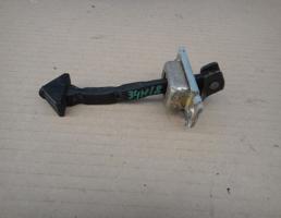 Ограничитель открывания двери для MAZDA 3 (BK) 2003-2009  запчасти бу