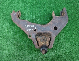 Рычаг передний левый для MITSUBISHI PAJERO 1982-1990  запчасти бу