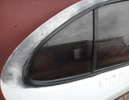 Стекло двери задней правой (форточка) для RENAULT MEGAN 1996-1999  запчасти бу