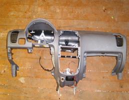 Торпедо (панель приборов) для HYUNDAI ACCENT II (LC) 2000-  запчасти бу