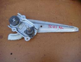 Стеклоподъёмник механический задний левый для TOYOTA COROLLA (E150) 2006-2013  запчасти бу