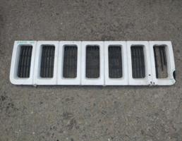 Решетка радиатора для JEEP GRAND CHEROKEE (ZJ) 1993-1998  запчасти бу