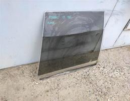 Стекло двери задней левой для RENAULT 19 1992-2003  запчасти бу