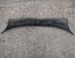 Накладка стеклоочистителя (жабо) для JEEP GRAND CHEROKEE (ZJ) 1993-1998  запчасти бу