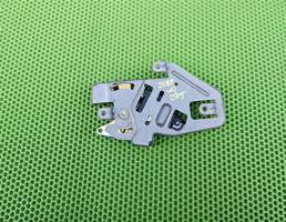 Актуатор (привод) замка багажника для JEEP GRAND CHEROKEE (WJ) 1999-2004  запчасти бу