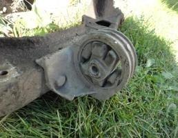 Опора двигателя задняя для RENAULT 19 1992-2003  запчасти бу