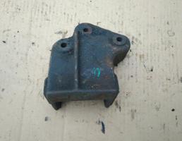 Кронштейн двигателя правый для JEEP CHEROKEE (XJ) 1984-1990  запчасти бу