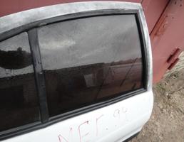 Стекло двери задней правой для RENAULT MEGAN 1996-1999  запчасти бу