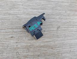 Кнопка стеклоподъёмника для MITSUBISHI PAJERO/MONTERO (V1,V2,V3,V4) 1990-1997  запчасти бу