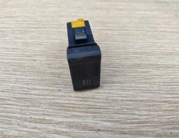 Кнопка противотуманки для AUDI 80 (B3) 86-91  запчасти бу