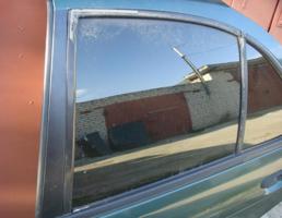 Стекло двери задней левой для NISSAN ALMERA (N15) 1995-2000  запчасти бу