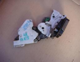 Замок двери задней левой для NISSAN ALMERA (N15) 1995-2000  запчасти бу