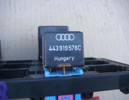 Реле для AUDI A8 (D2) 1994-2003  запчасти бу