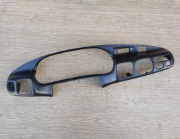 Накладка на панель приборов для MAZDA XEDOS 6 1992-1999  запчасти бу