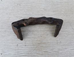 Скоба суппорта передняя для JEEP CHEROKEE (XJ) 1984-1990  запчасти бу