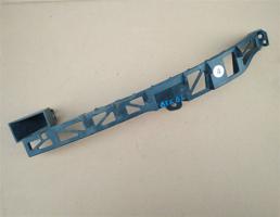 Кронштейн переднего бампера левый для MAZDA 3 (BK) 2003-2009  запчасти бу