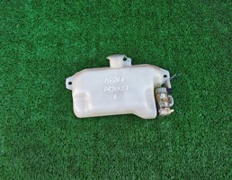 Бачок омывателя для MITSUBISHI PAJERO 1982-1990  запчасти бу