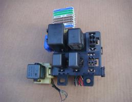 Блок реле для MITSUBISHI PAJERO/MONTERO (V1,V2,V3,V4) 1990-1997  запчасти бу