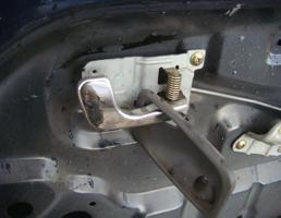 Ручка двери внутренняя передняя правая для MITSUBISHI PAJERO/MONTERO (V1,V2,V3,V4) 1990-1997  запчасти бу