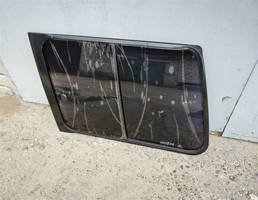Стекло кузова левое для MITSUBISHI PAJERO/MONTERO (V1,V2,V3,V4) 1990-1997  запчасти бу