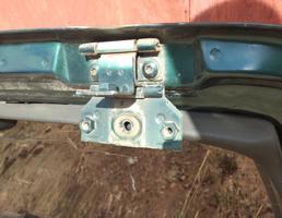 Петля двери (крышки) багажника левая для JEEP GRAND CHEROKEE (ZJ) 1993-1998  запчасти бу