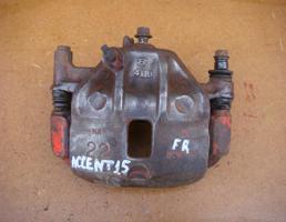 Суппорт передний правый для HYUNDAI ACCENT II (LC) 2000-  запчасти бу