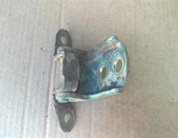 Петля двери передней правой (нижняя) для NISSAN ALMERA (N15) 1995-2000  запчасти бу