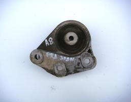 Опора редуктора для AUDI A8 (D2) 1994-2003  запчасти бу